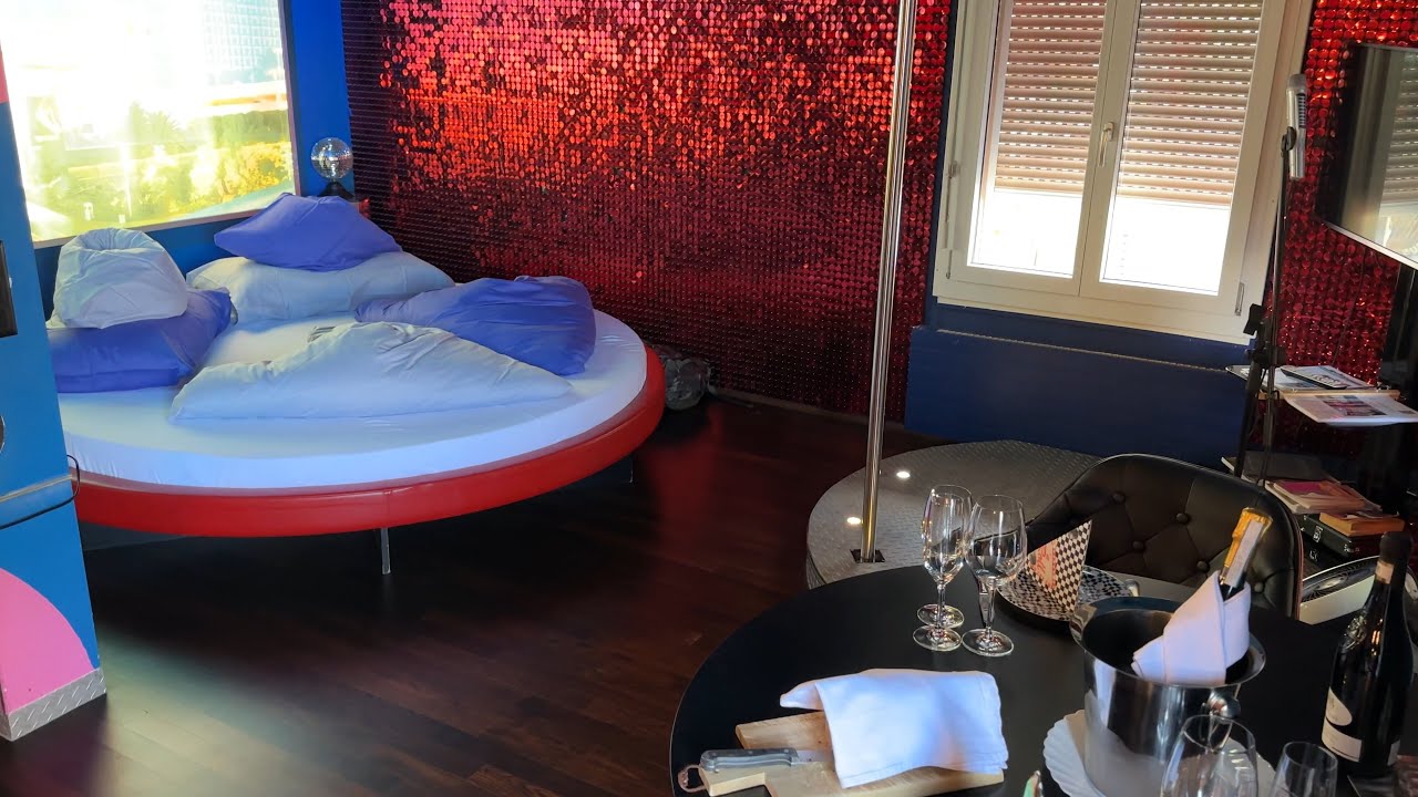 Glanz & Glamour Suite at Zeit & Traum Hotel | Beatenberg in Bernese Oberland, Switzerland 2023
