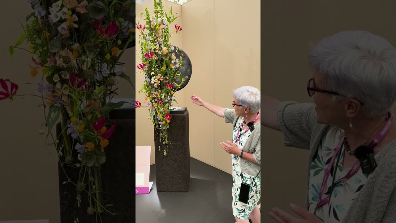 &lsquo;Lunar Texture&rsquo; Jade Loftus Floral Design RHS Chelsea Flower Show 2025 #RHS #flowers #chelsea