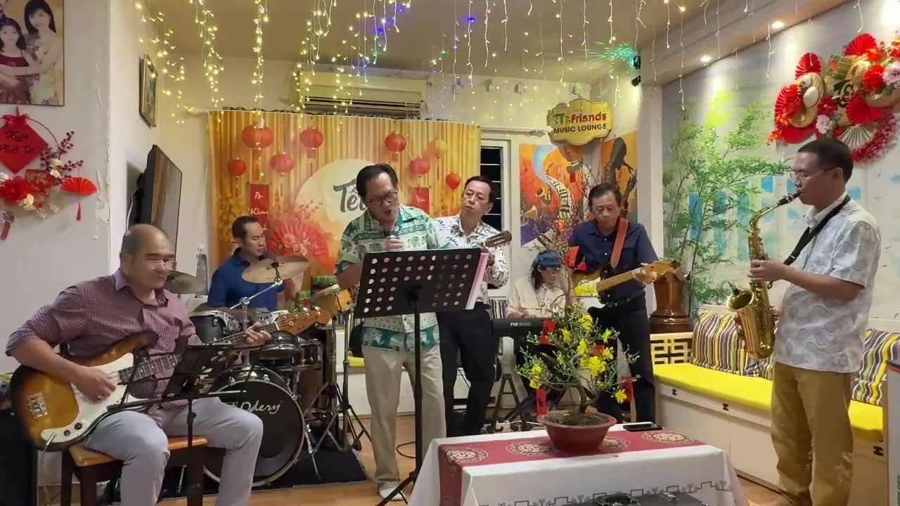 đứng riêng một góc
