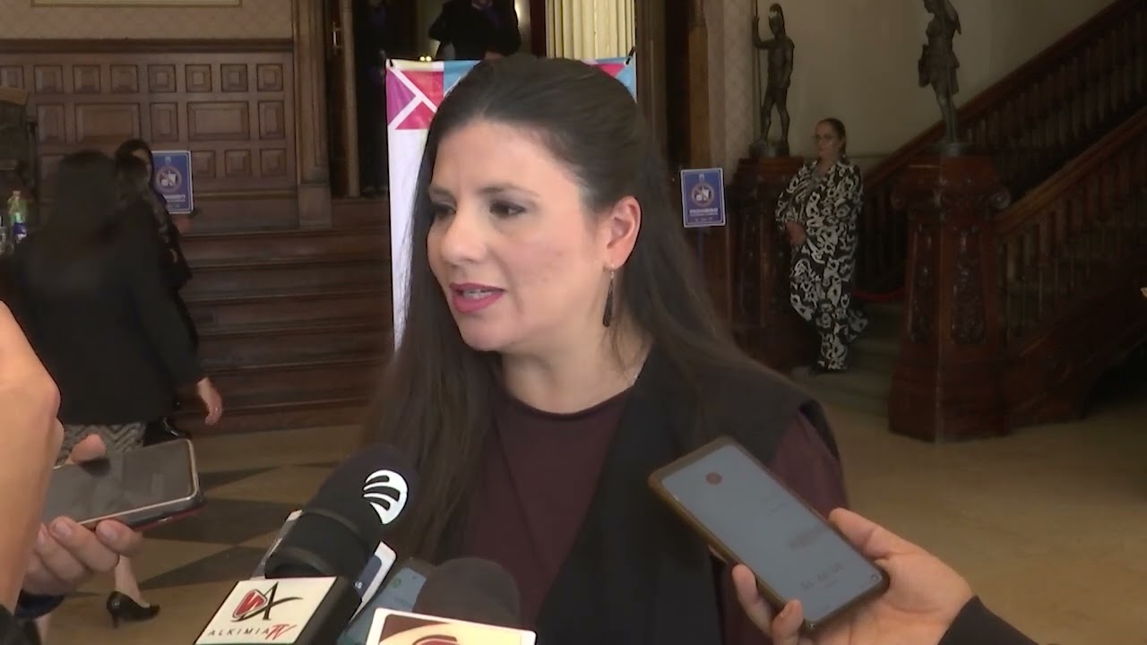 Buscan integrar telebachilleratos a nómina federal