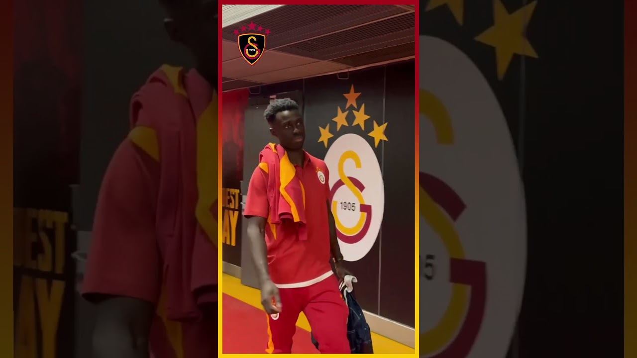 Davinson Sanchez Liverpool Galibiyetinin Ardından Stattan B&ouml;yle Ayrıldı