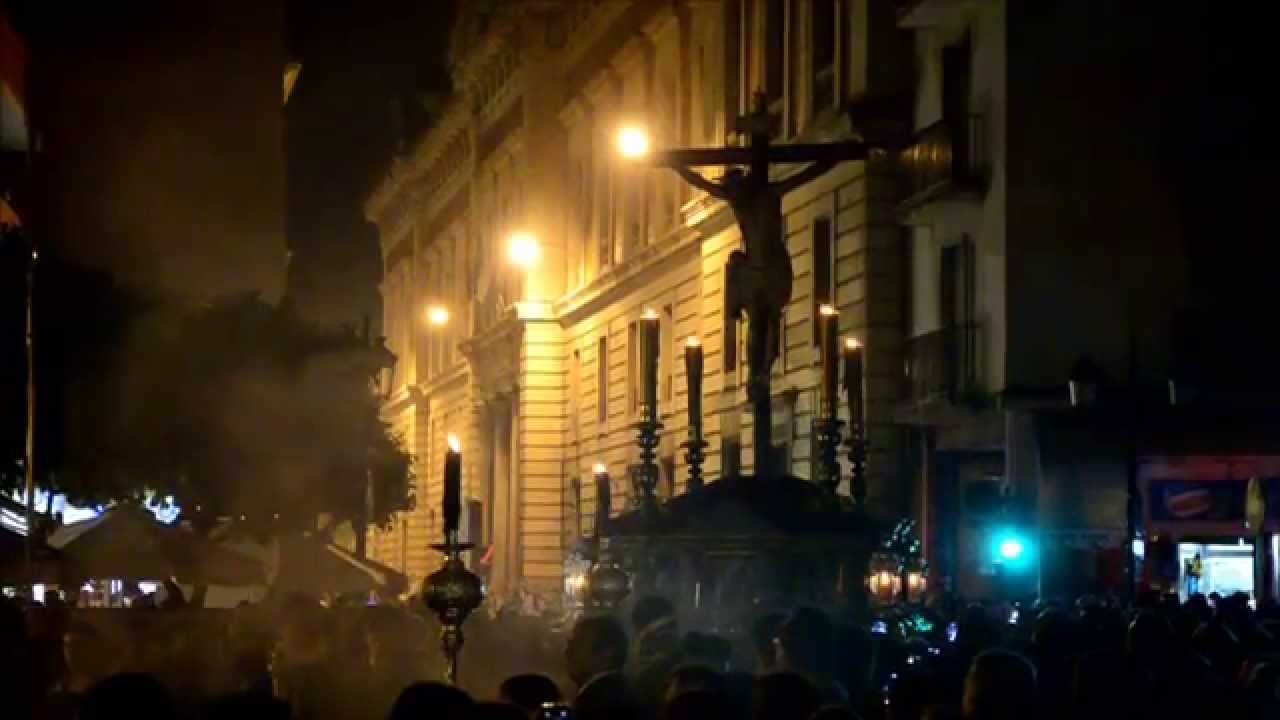 Entrada Hdad. del Cristo de Burgos - Semana Santa de Sevilla 2014