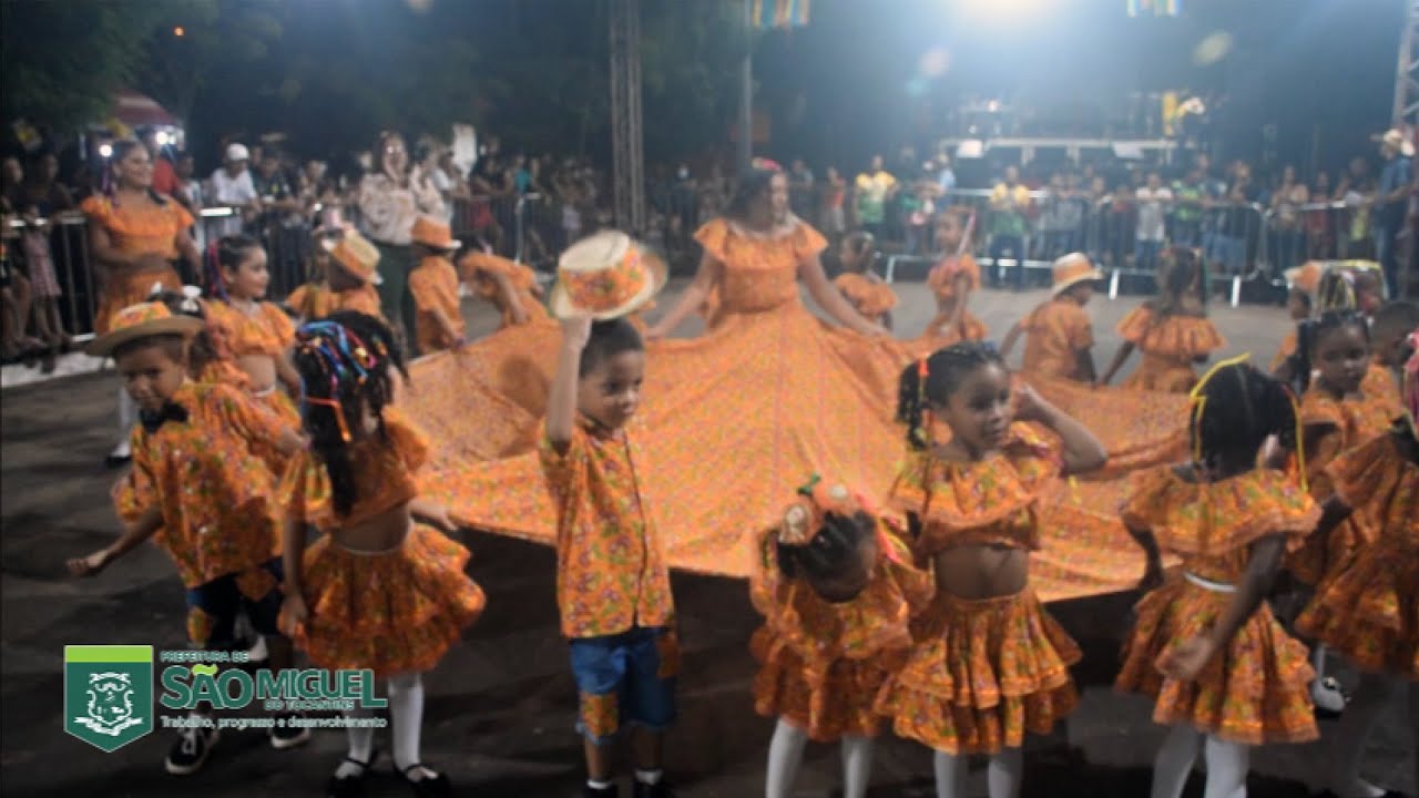 Escola Municipal Turma da Mônica apresenta 