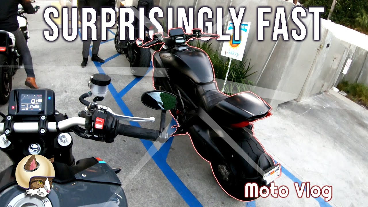Ducati Diavel Destroys MT 09, BMW and Yamaha R6! | Moto Vlog