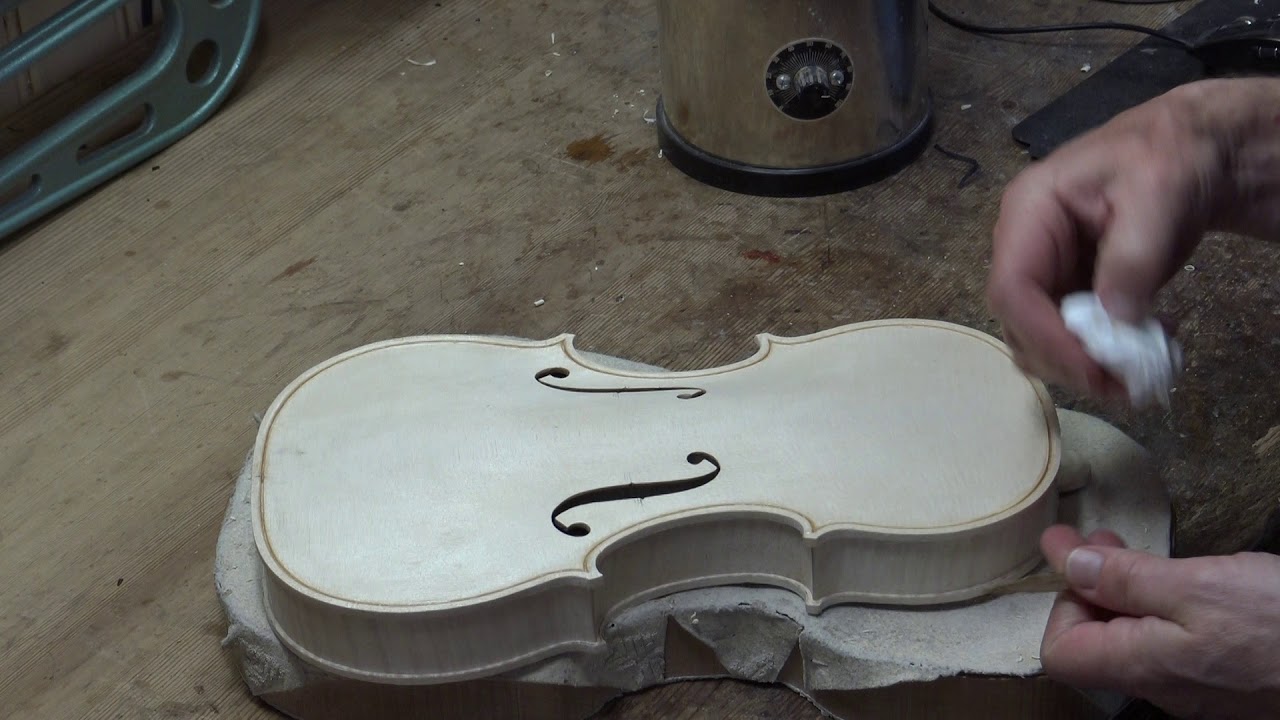 Violin maker Peter Westerlund Part 51. Preglueing the channel and a handy tool