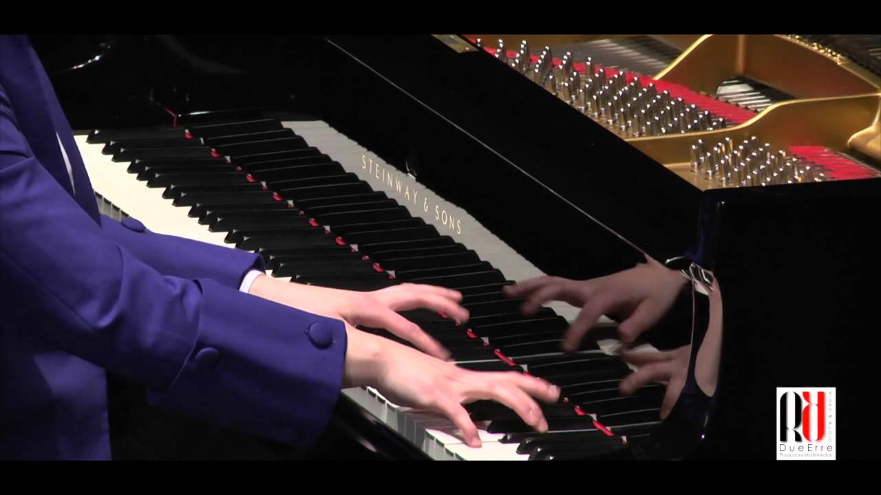 Mariam Batsashvili interpreta F.Liszt - Etude La Camapnella