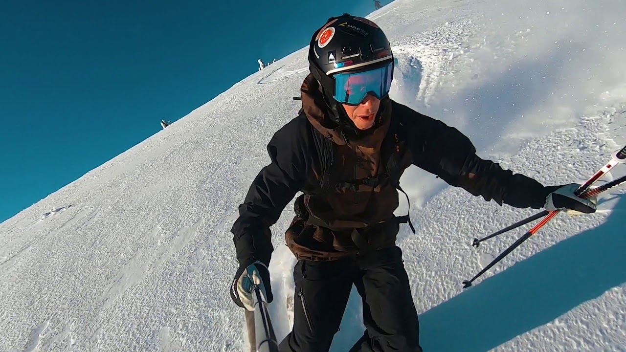 SNOWMINDS // A DAY IN THE COURSE