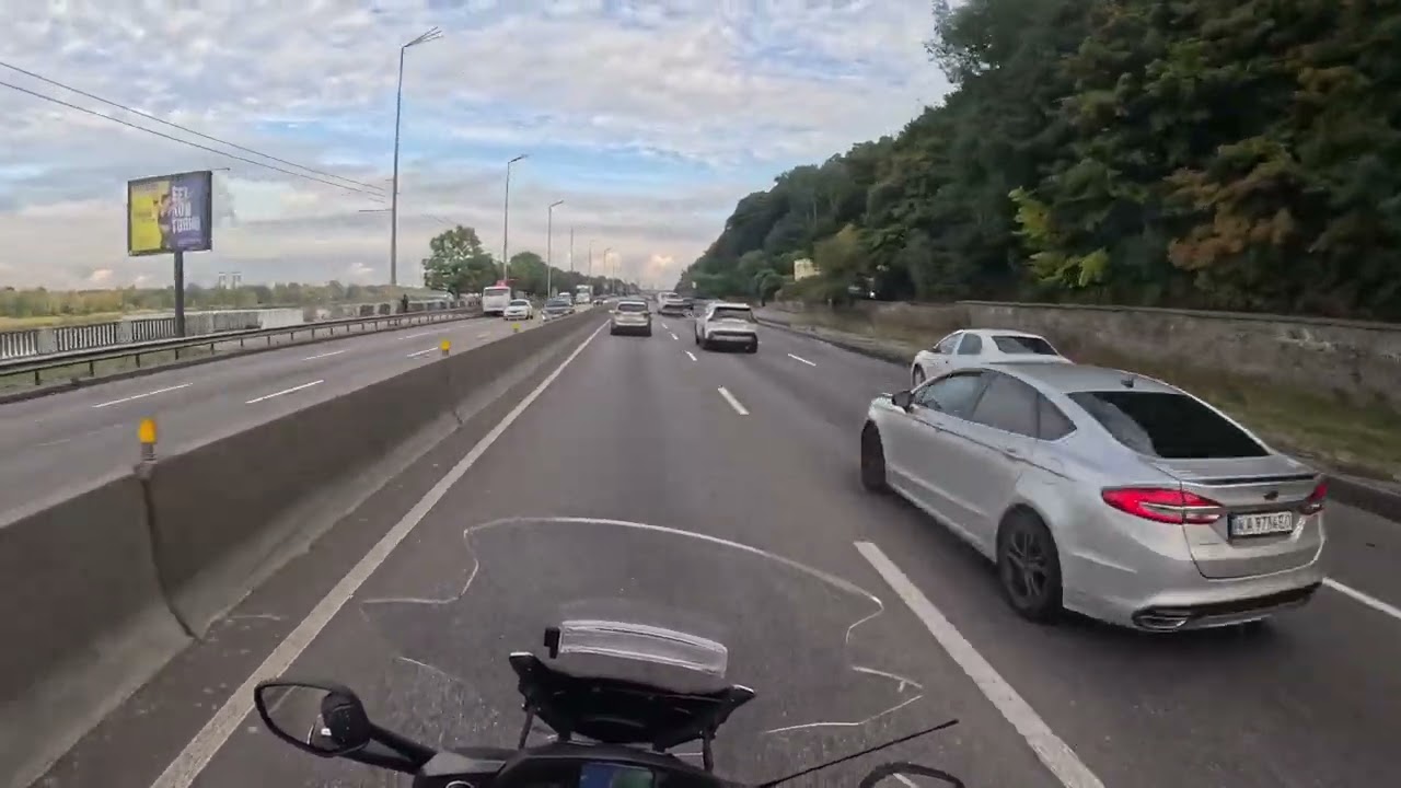 Aggressive ride BMW K1600GTL