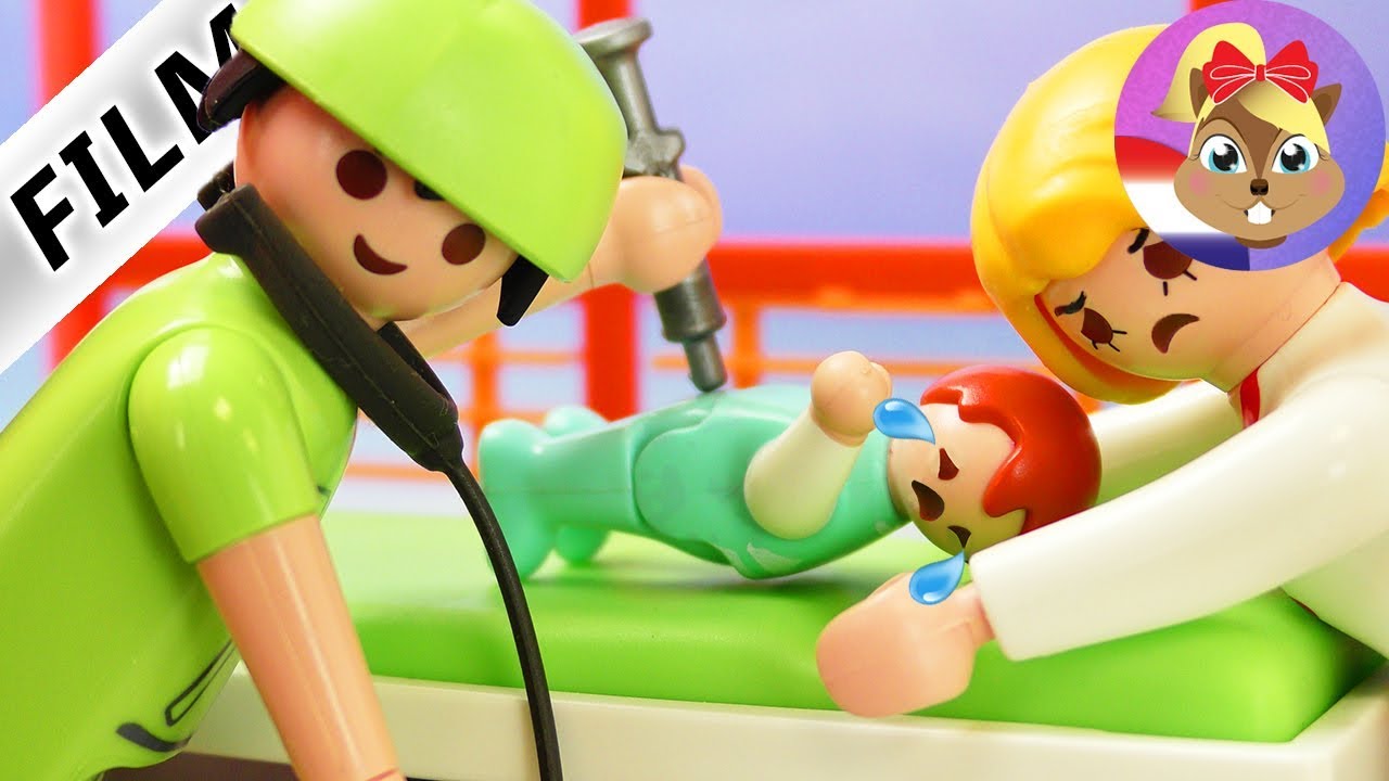 Playmobil Film Nederlands | EMMA'S ANGST VOOR PRIKKEN- Paniek voor de kinderarts | Familie Vogel