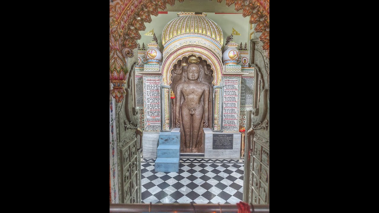 सोनागिर में सोना सदा बरसता है, चंदा के मुखड़े में चंदा दिखता है।। जैन भजन।। 