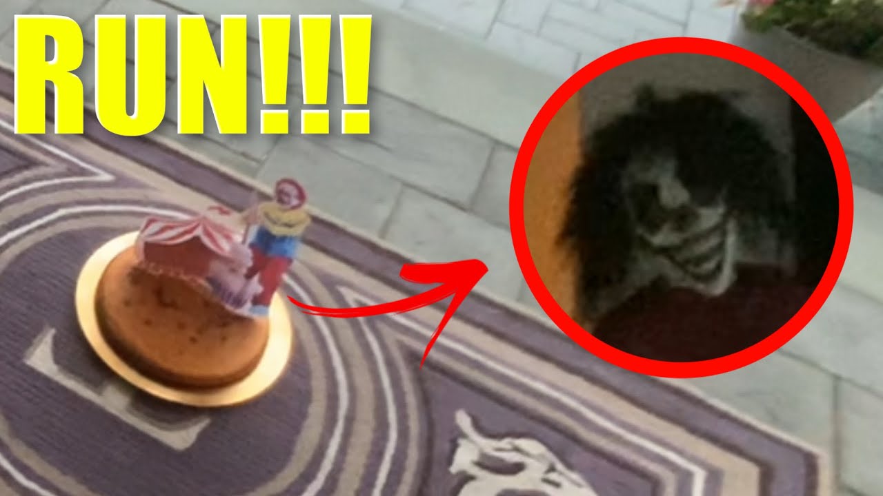 if you see this Clown Cake, do not eat it and throw it away FAST! (You will turn into a clown)