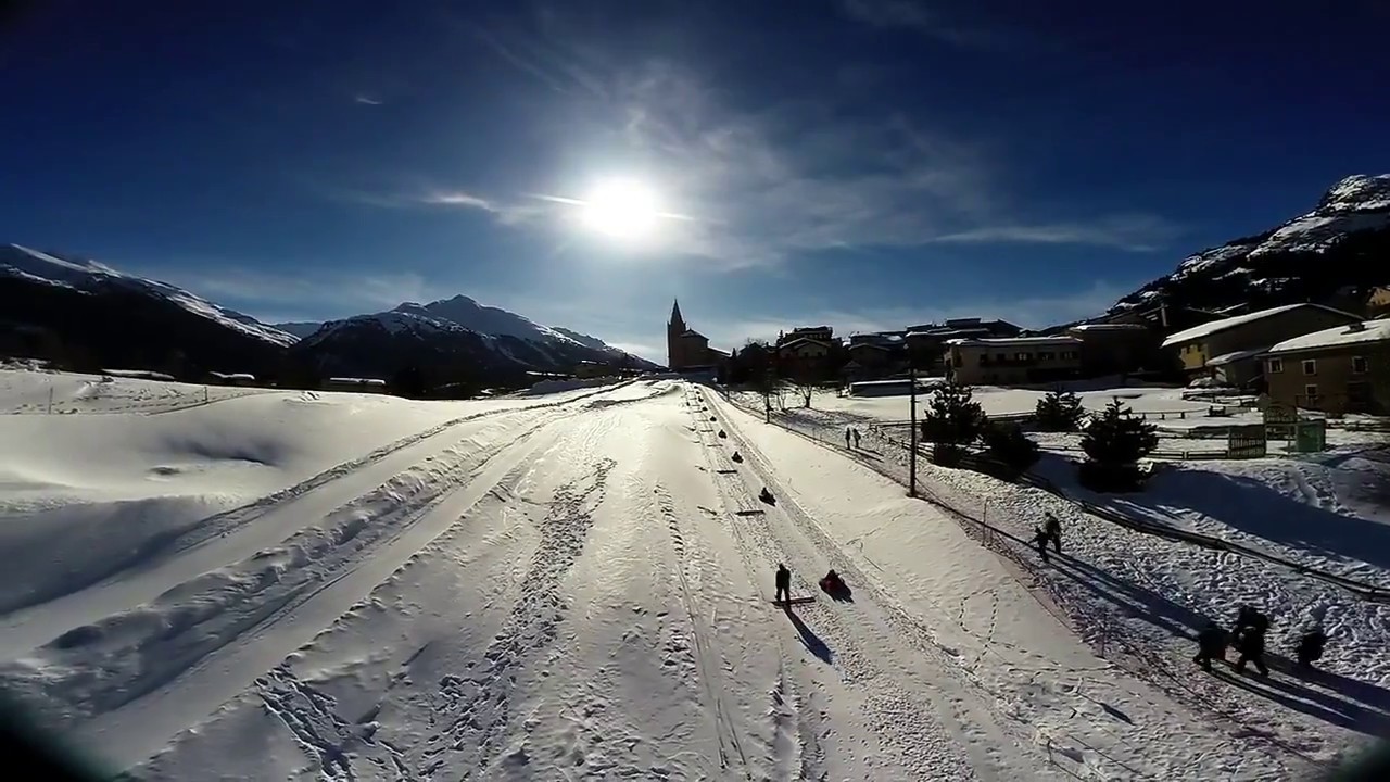 Snowtubing, glisse en bouées à Aussois