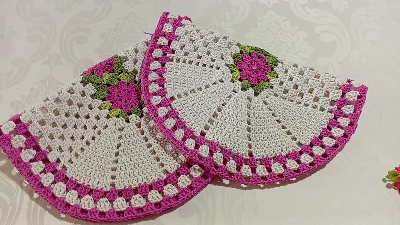 Jogo de banheiro mais vendido do momento com square 🩷 Simples e lindo #tapetedecroche #crochet 