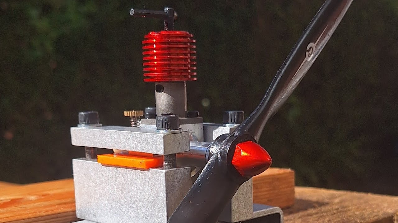 Redfin 049RV, Rear valve engine (0.8cc)