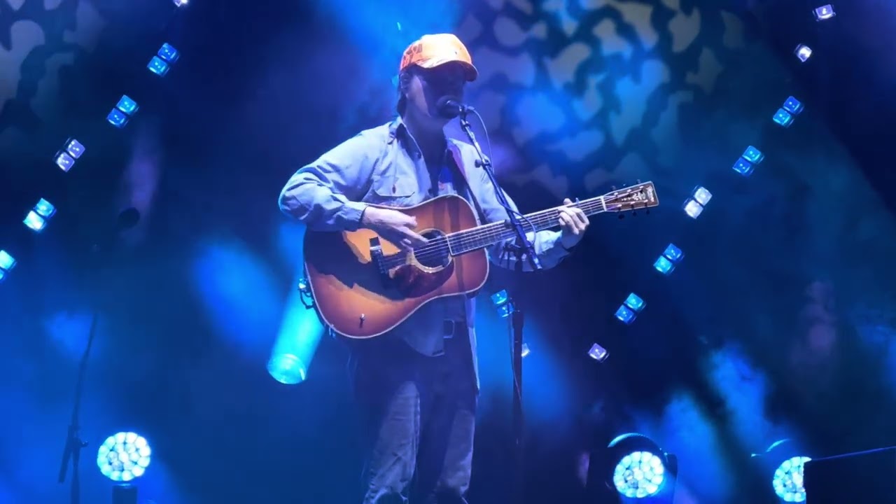 Billy Strings “Show Me the Door” KFC Yum Center-Louisville, Ky 12/5/2025
