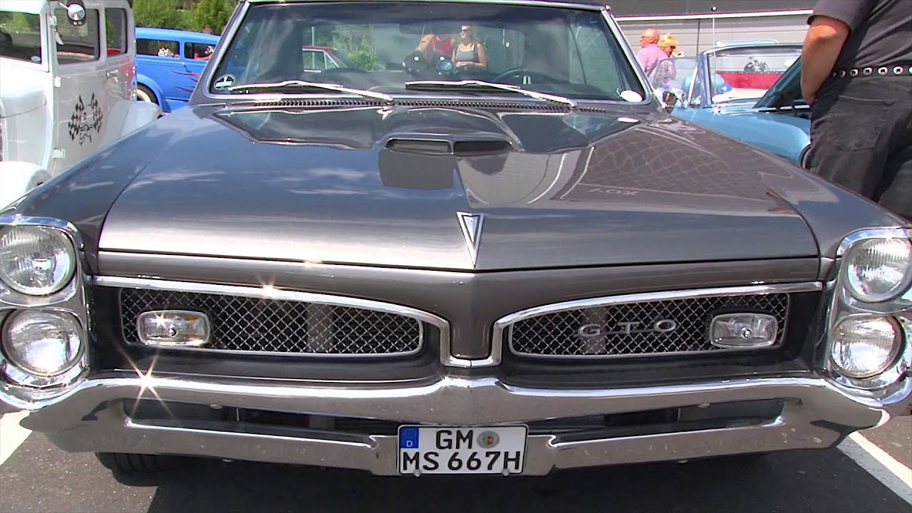 Cruisin' Cologne US-Car Treffen bei MUSIC STORE professional