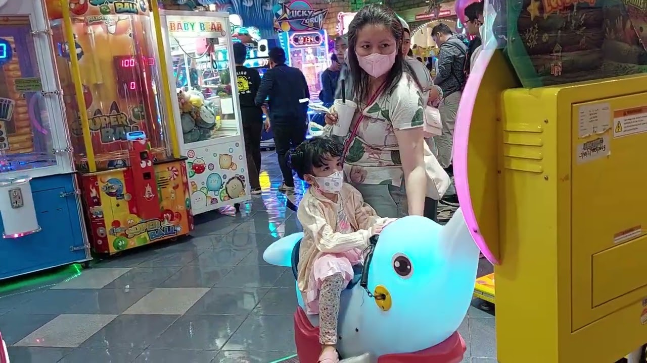 Let's play with dolphin star