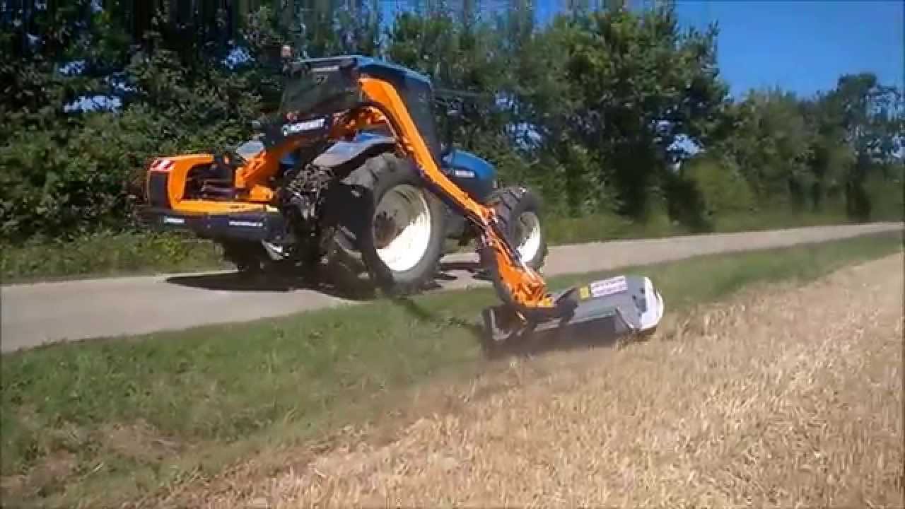 New Holland 8360 et Epareuse Noremat Dextra