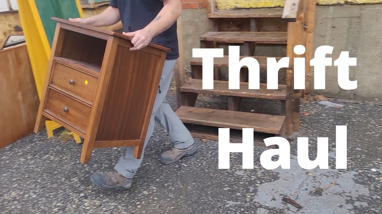 Thrift With Me -- The COOLEST Salvage Thrift Store!  - Thrift Diving