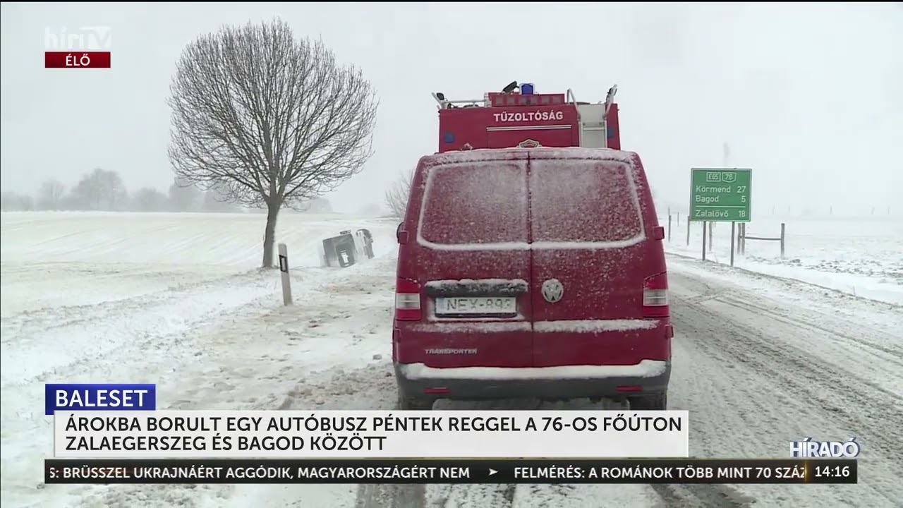 Árokba borult egy autóbusz a 76-os főúton Zalaegerszeg és Bagod között - HírTV