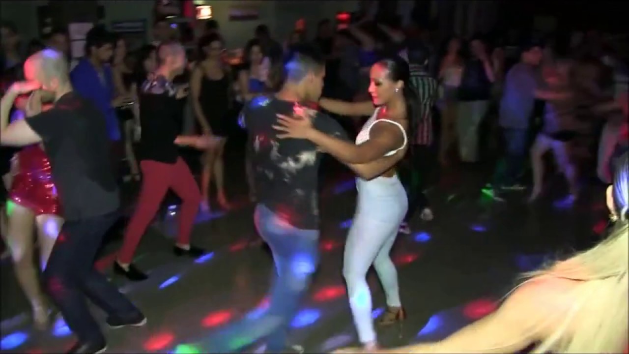 Dj Tcheco  Emily Alabi - El Dia De Mi Suerte