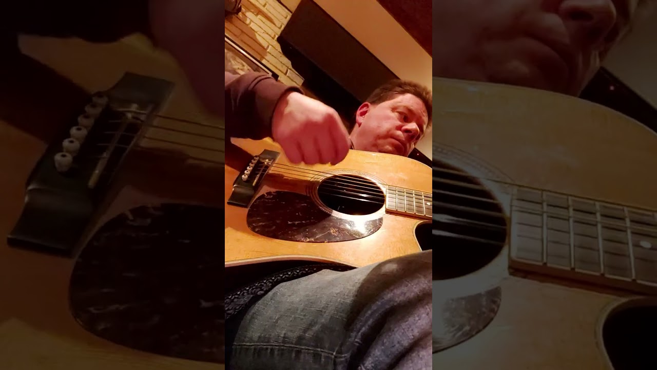 Session In M.NELIGAN Pub Video 21
