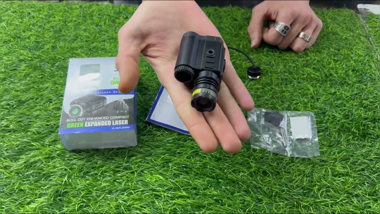 UTG Instant Target Aiming Bull Dot Compact Green Laser SCP LS289S