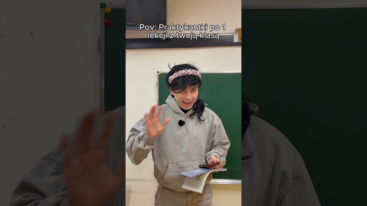 Pov: Na twoją lekcje przychodzi praktykanta