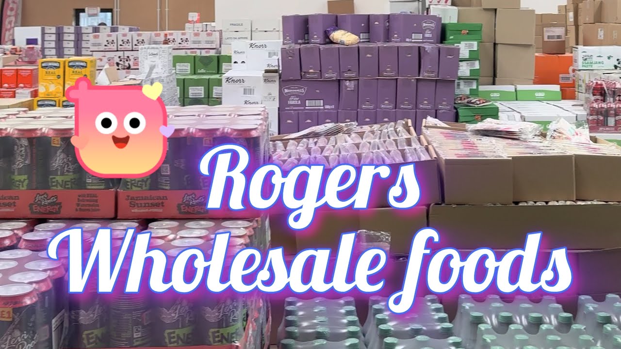 Покупки в магазине Roger Wholesale в Плимуте.