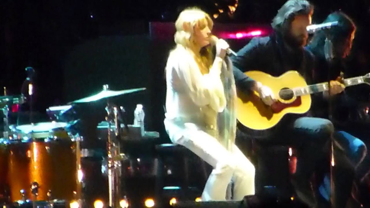 Florence And The Machine - Love Hurts (w/ Father John Misty) (Coachella, Indio CA 4/19/15)