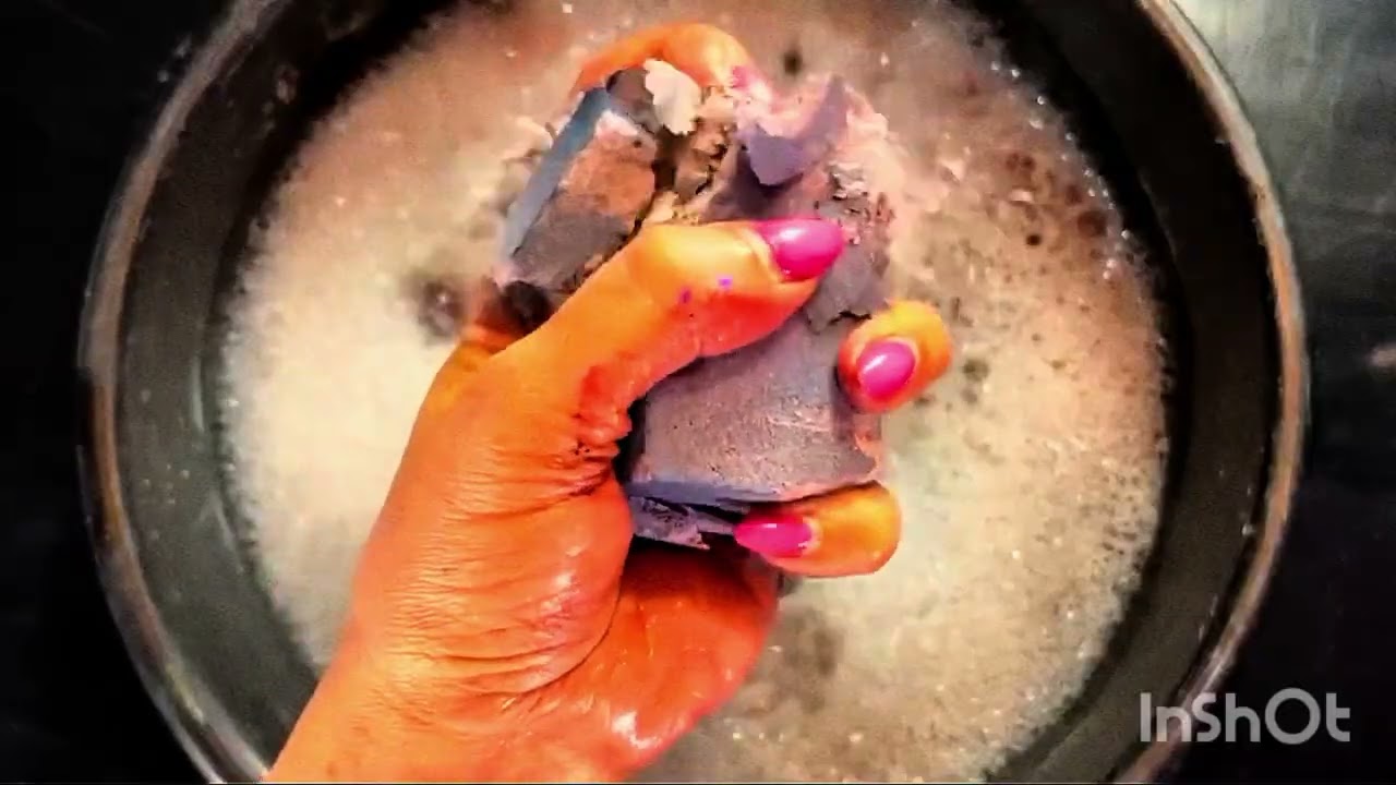 Powder💥 storm🌀🌪 chalk✨🌈 crush😍#gym #gym #oddlysatisfying #crunchycrumbles #asmrsounds 