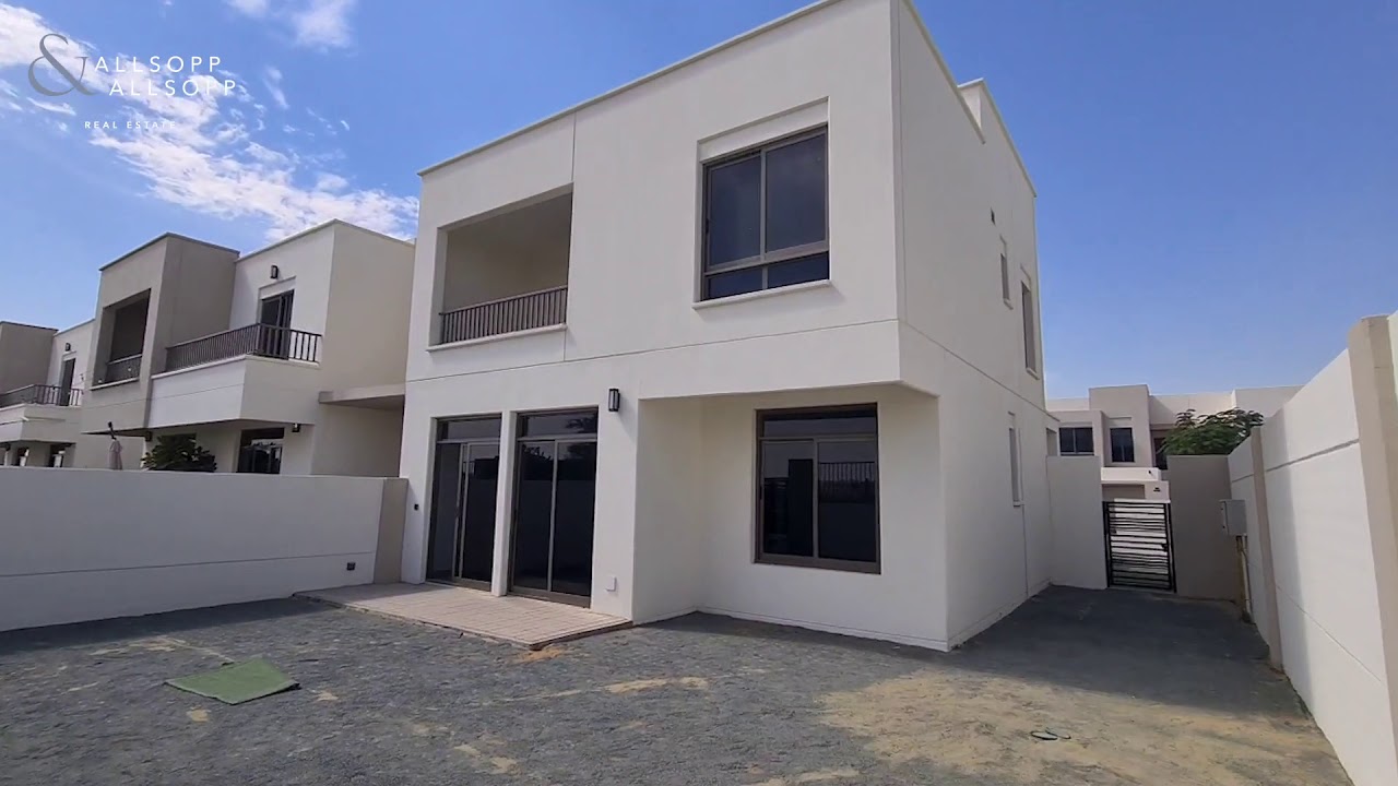4 bedroom villa for rent in Dubai, Hayat Townhouse, Town Square