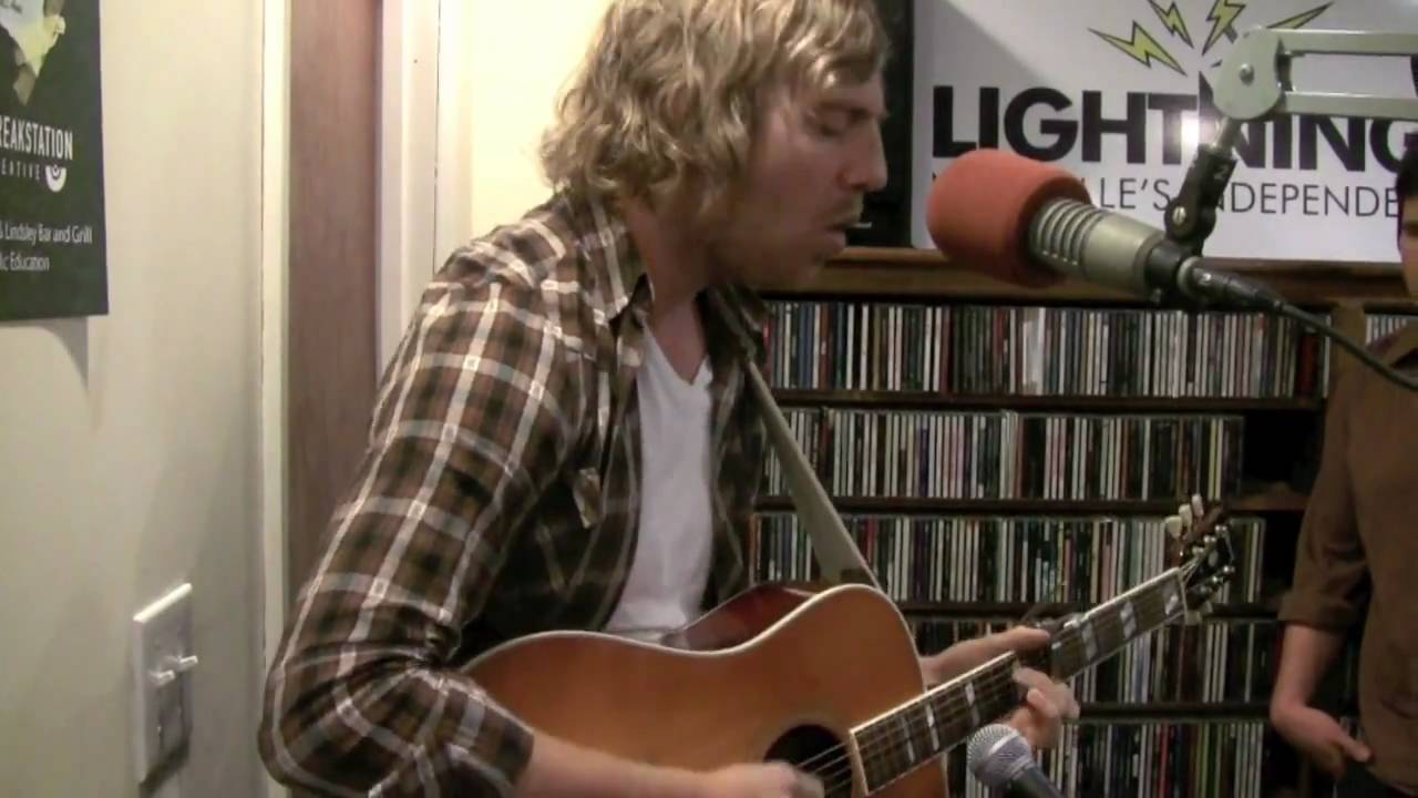 Andrew Belle - Static Waves - Live on Lightning 100