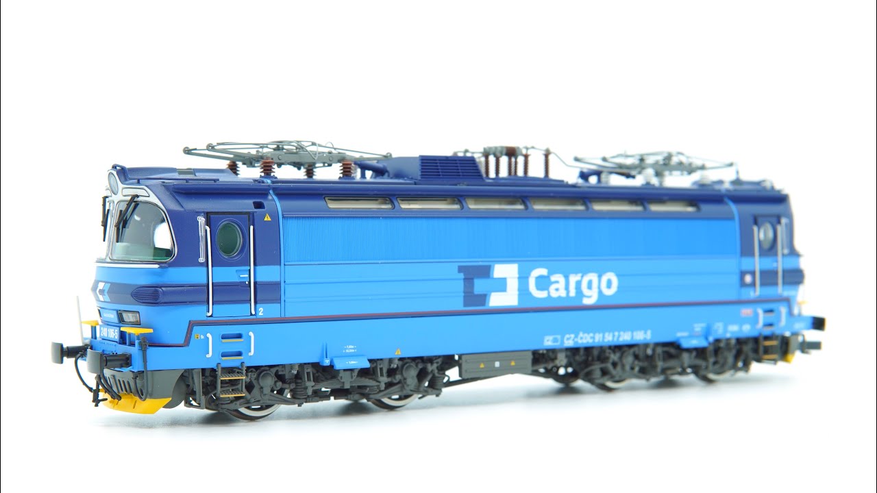 Modellbemutató: PIKO CD Cargo 240 106 