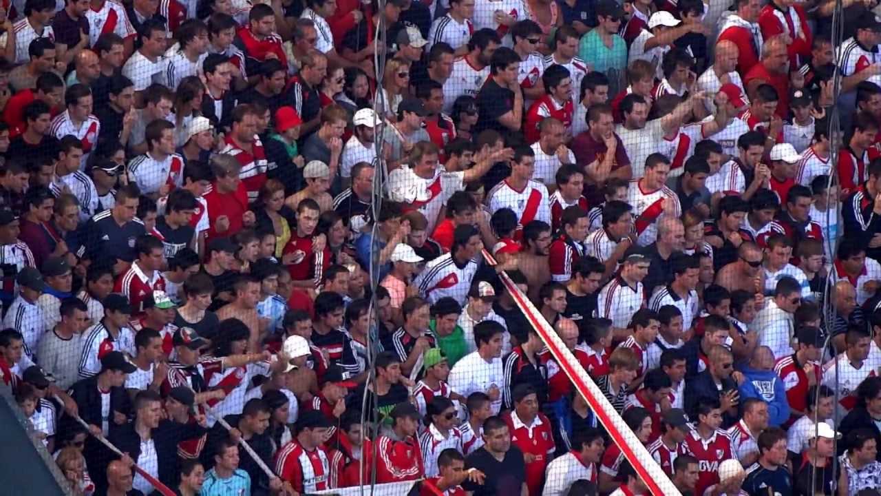Asi Alienta River Plate en el Cilindro Magico de Avellaneda