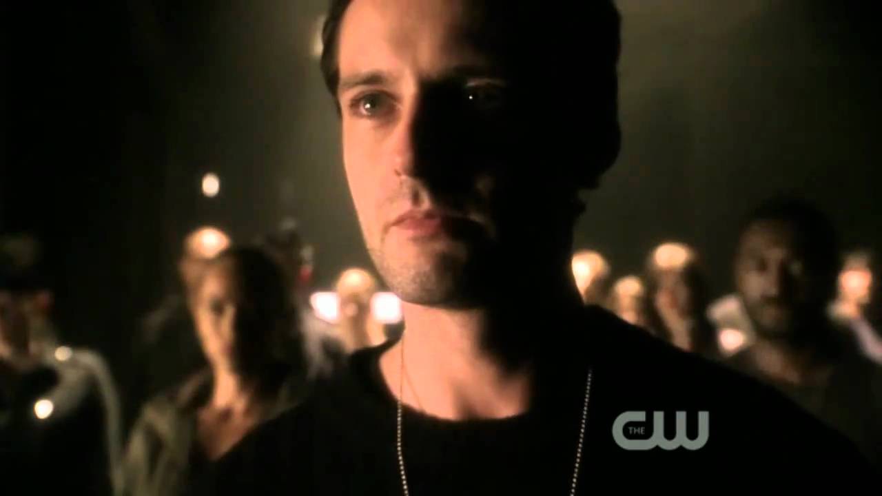 Kneel. Before Kal-El.