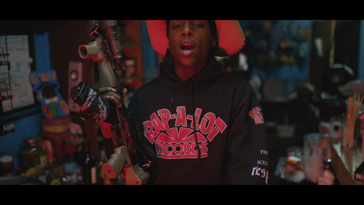 Lahh Zaee - Surround The Town (Official Music Video)