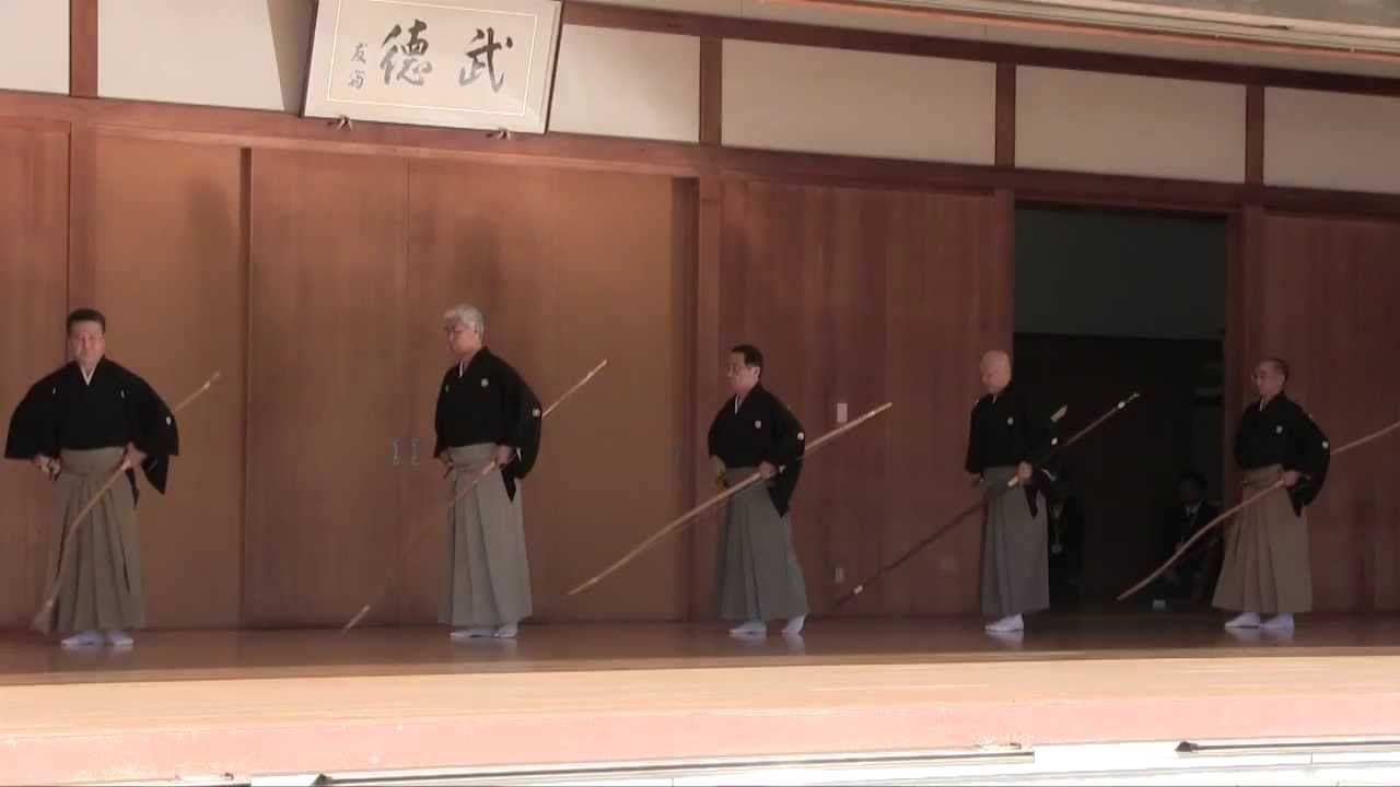 【弓道_12】 2013,11,30 【近畿地区】 臨時中央審査 特別演武 【kyudo】