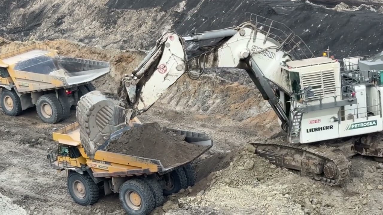 Liebherr R 9350 Medium Class Excavator || Loading Caterpillar 777 On Class 100 tons ~ Miningstory 