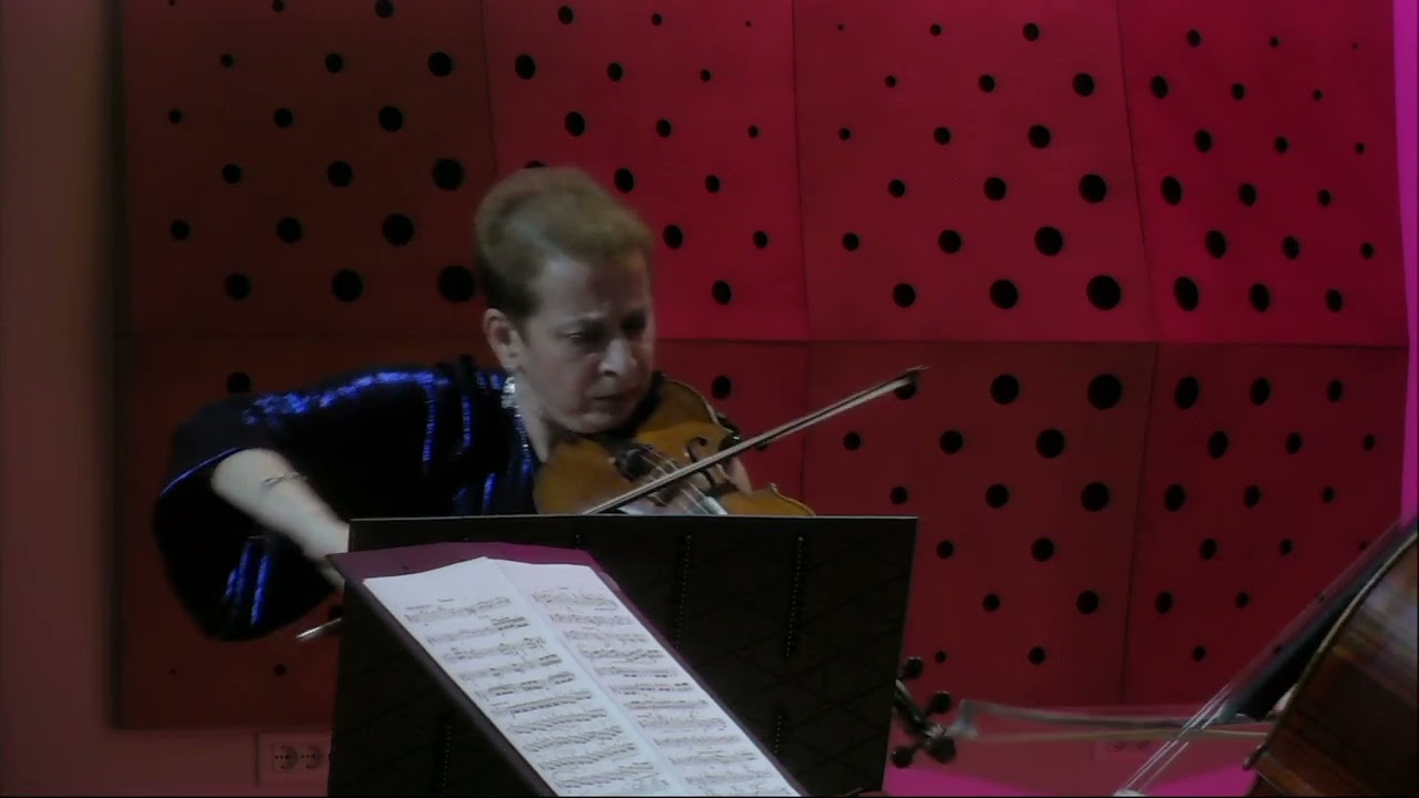 TRIO ELEGIAQUE  - Vsevolod Dvorkin, klavir, Evgenia Epshtein, violina i Denis Sapovalov, violoncelo