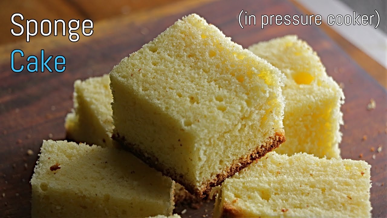 స్పాంజి కేక్| బేకరీ స్టైల్ కేక్ కుక్కర్ లో| With Tips  |VANILLA SPONGE CAKE IN COOKER