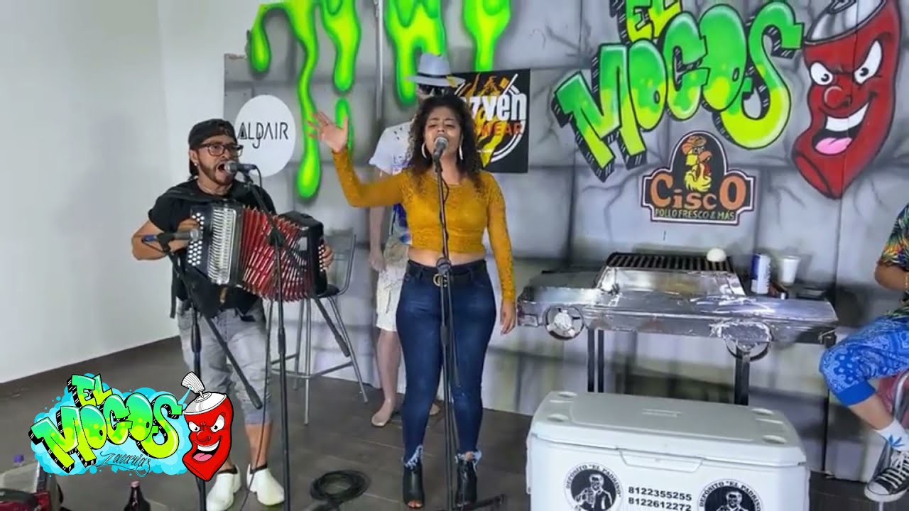 MAMARTES CON EL MOCOS CON REYNA TAVITAS