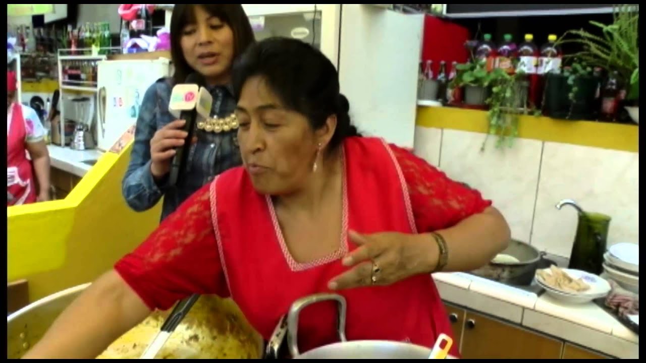 Ruta gastronómica por carnavales da a conocer las papas con cuero del mercado 10 de agosto