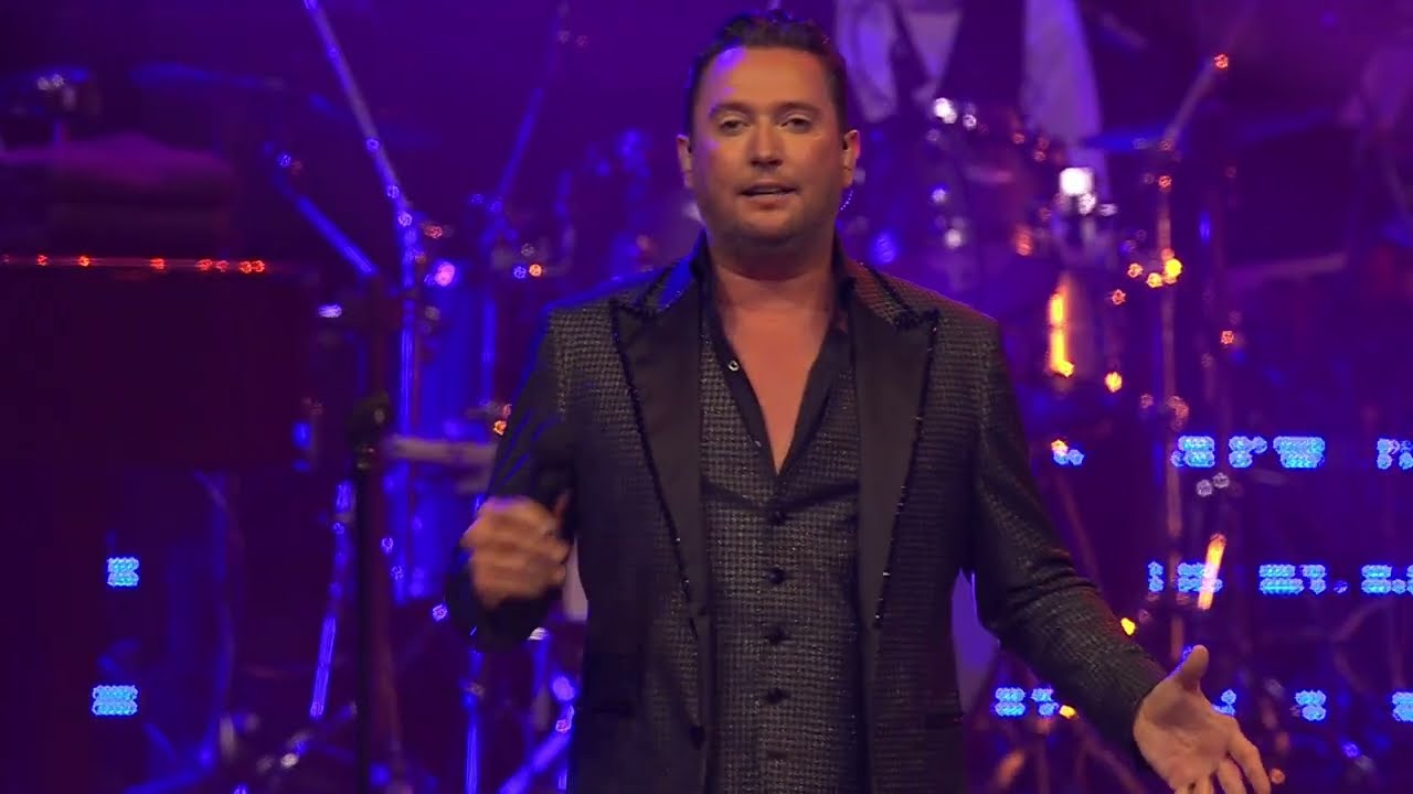 Tino Martin – Hoeveel Tranen Moet Ik Huilen (Live in de Ziggo Dome 2024)