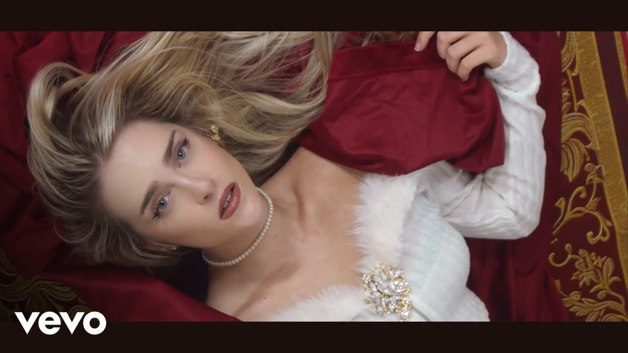 Ana Ruiz - Wrapped Up In You (Official Christmas Lyric Video)