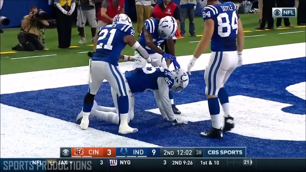 Eric Ebron signs with the Pittsburgh Steelers