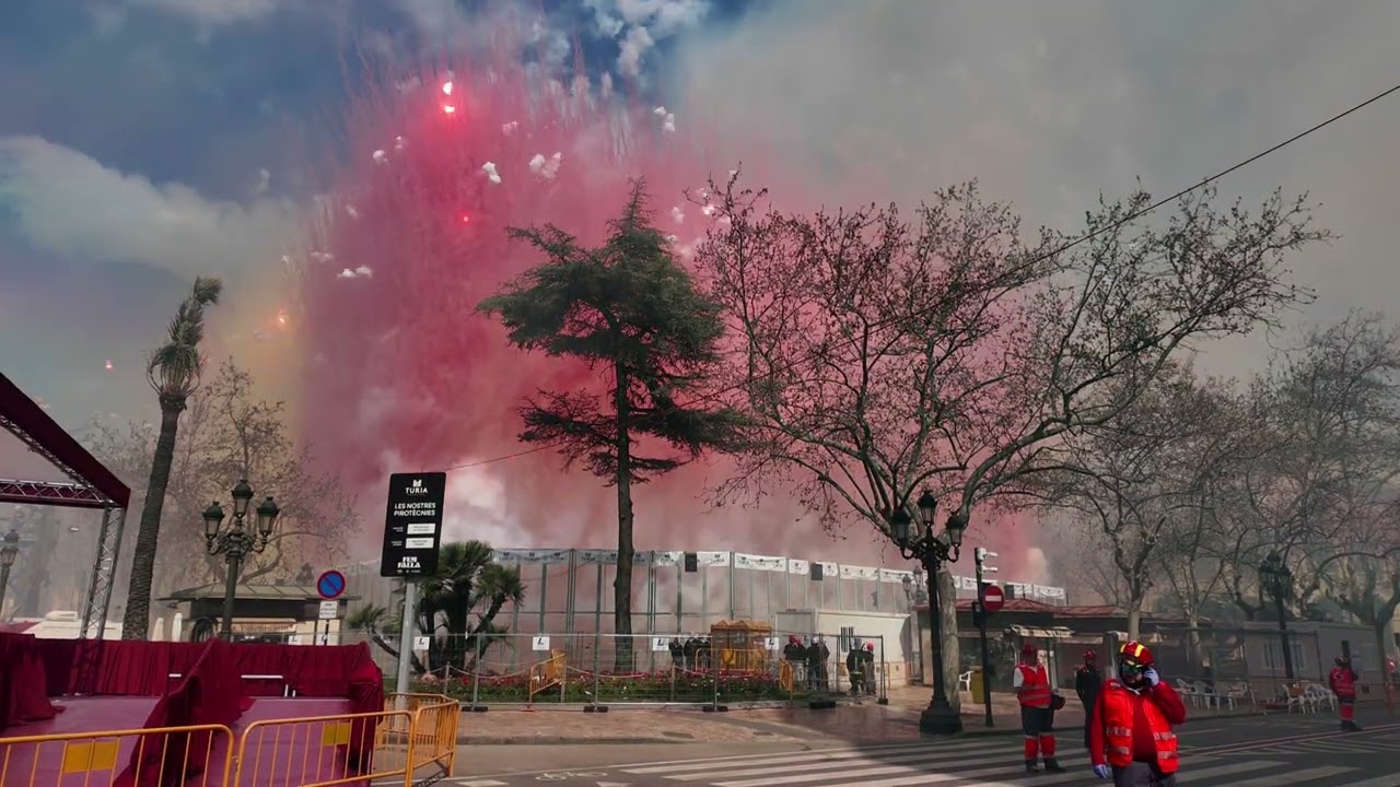 Mascleta Ayuntamiento 15-3 // Pirotecnia Valenciana // Fallas Valencia 2026