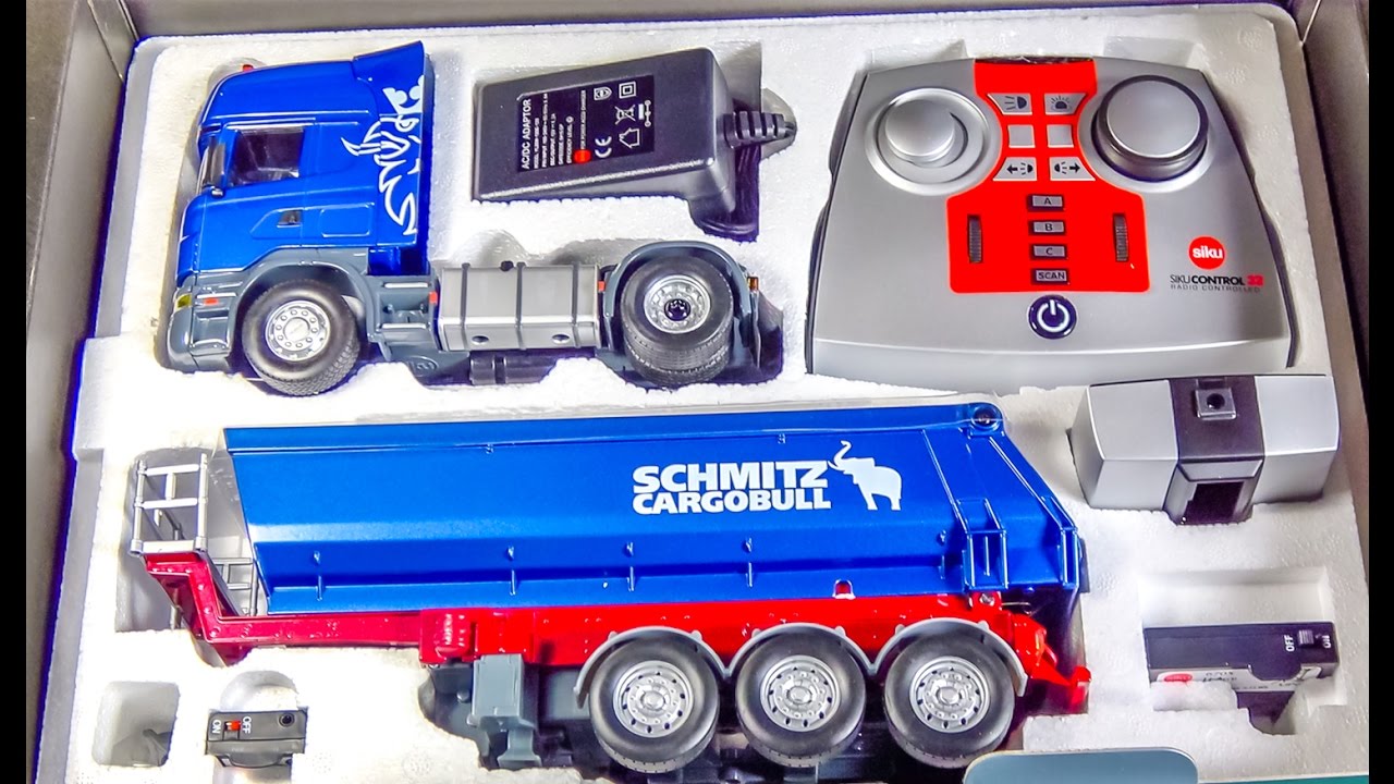 RC truck SCANIA gets unboxed, loaded & dirty for the first time!