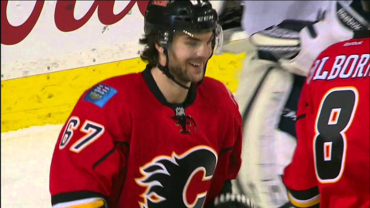 Gotta See It: Wideman injured after collision with Colborne