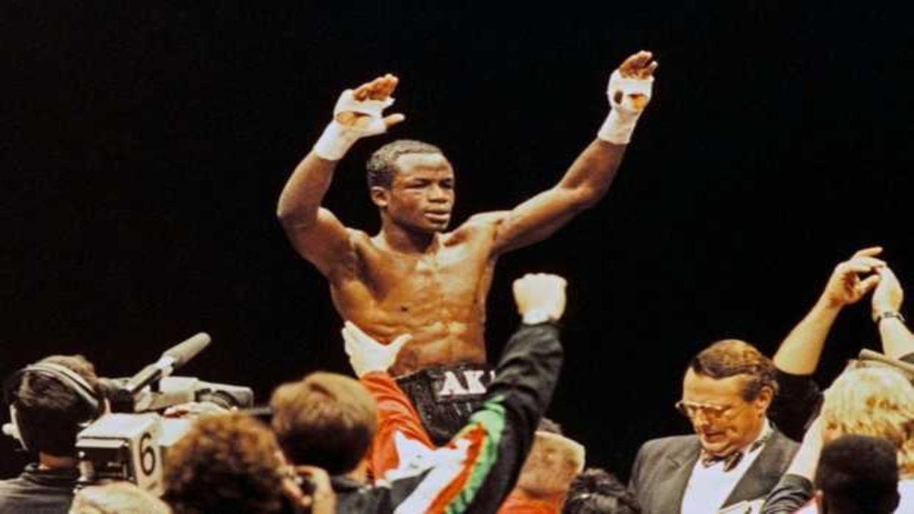 Regilio Tuur - World Champion (Highlights & Knockouts)